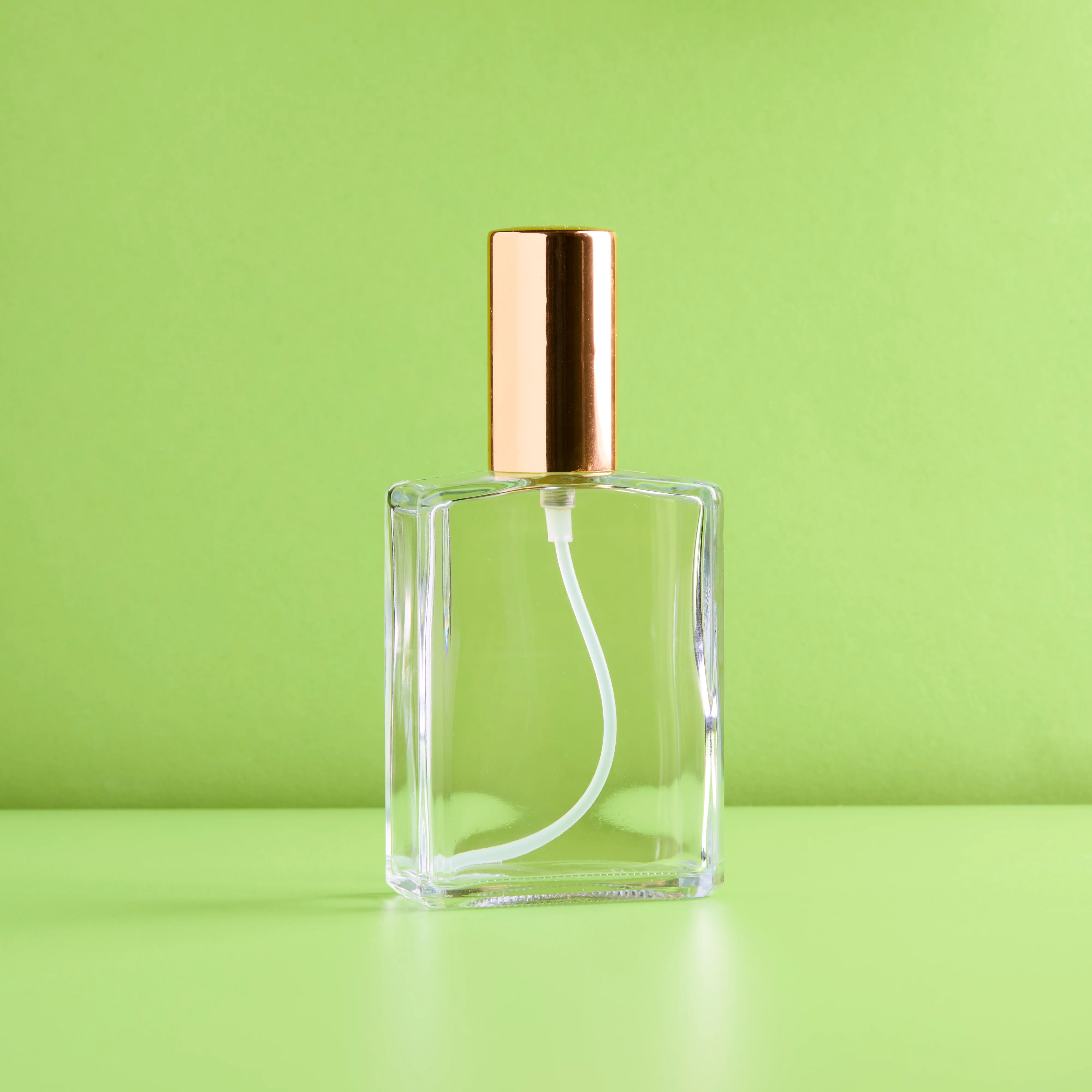 4 oz Glass Bottle with Gold Sprayer & Cap